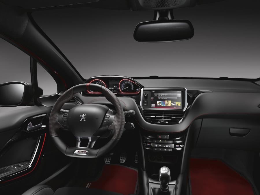  Peugeot 208 GTi 30th Anniversary Limited Edition 2014 года  (фото 4 из 4)
